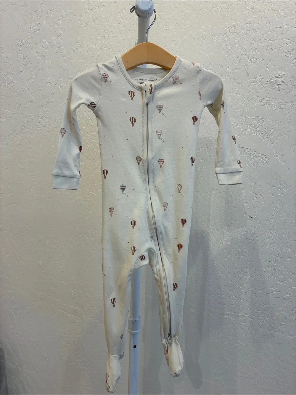 Colored Organics Cream Baby Footed One-Piece with Brown Hot Air Balloon Print
